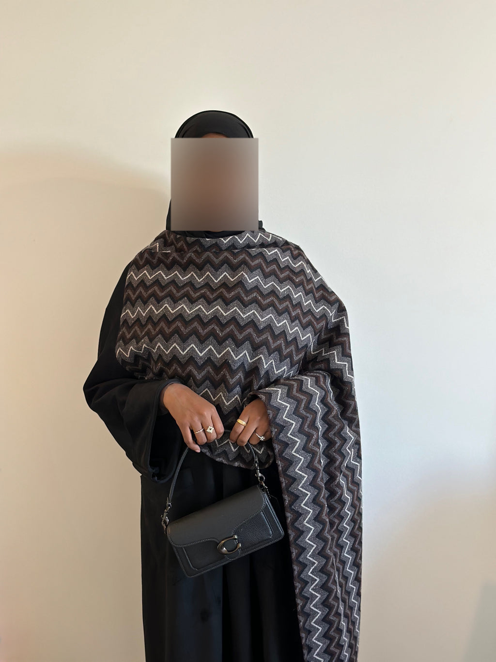 Black Pattern Abaya